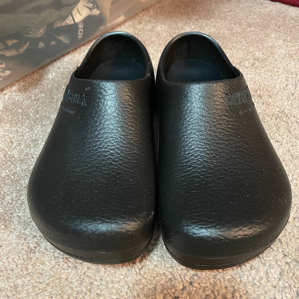 Birkenstock Pro slip-resistant clogs